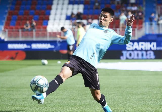 PG游戏关于赛后体能课后，北京首钢内部沟通备战西甲，球迷炸锅，团队化学反应显著的信息